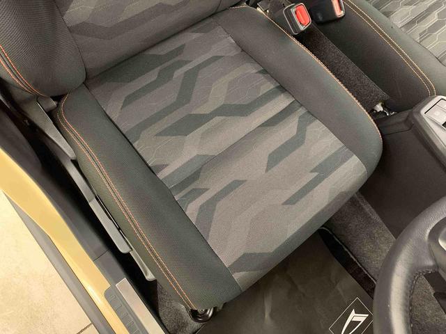 タフトGターボ 2WD 走行32343キロ運転席助手席シートヒーター LEDヘッドライト バックカメラ スマートアシスト オートライト USB端子 プッシュボタンスタート キーフリー 電動格納式ドアミラー アイドリングストップ(群馬県)の中古車