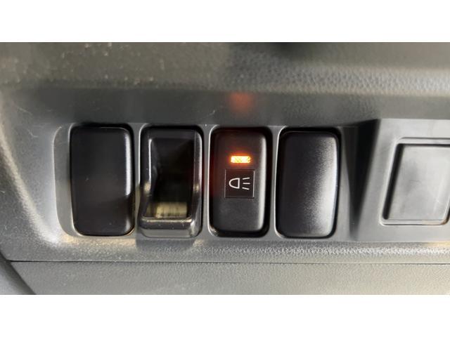 ハイゼットトラックエクストラ　４ＷＤ３速オートマ　ＣＤオーディオ　エアコン　パワステ　パワーウインドウ　工具箱　作業灯（茨城県）の中古車