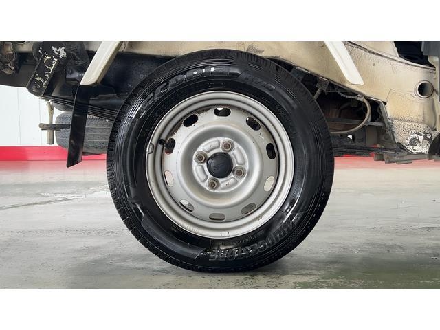 ハイゼットトラックエクストラ　４ＷＤ３速オートマ　ＣＤオーディオ　エアコン　パワステ　パワーウインドウ　工具箱　作業灯（茨城県）の中古車