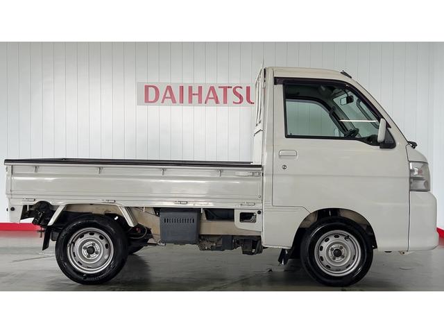 ハイゼットトラックエクストラ　４ＷＤ３速オートマ　ＣＤオーディオ　エアコン　パワステ　パワーウインドウ　工具箱　作業灯（茨城県）の中古車