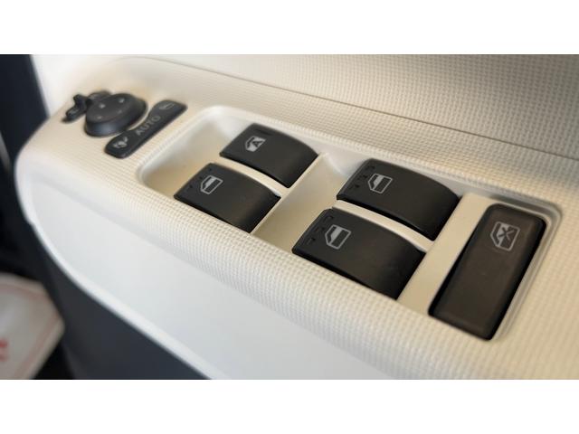 ムーヴキャンバスストライプスＧダイハツ認定中古車｜両側電動スライドドア｜シートヒーター｜電動パーキングブレーキ｜スマートキー｜オートエアコン｜電動格納ミラー｜スマートアシスト｜保証／整備付（茨城県）の中古車