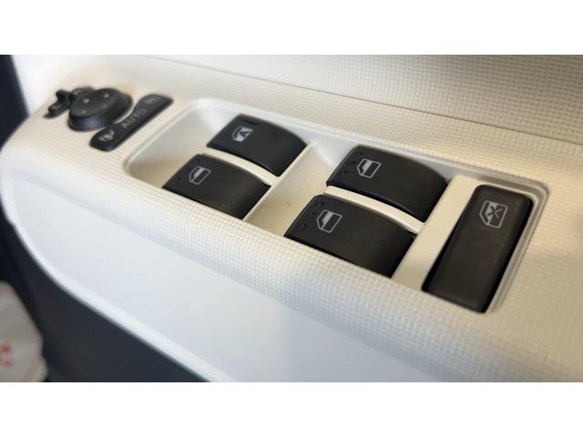 ムーヴキャンバスストライプスＧダイハツ認定中古車ｌ両側電動スライドドアｌ電動パーキングブレーキｌＬＥＤヘッドライトｌシートヒーターｌオートエアコンｌスマートアシストｌ保証／整備付（茨城県）の中古車