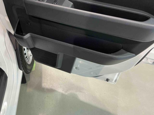 ハイゼットカーゴDX誤発進抑制機能 横滑防止装置 パーキングセンサー Iストップ Wエアバッグ レーンアシスト 盗難防止システム 切替4WD 運転席エアバッグ ABS スライドドア キ−レス(栃木県)の中古車