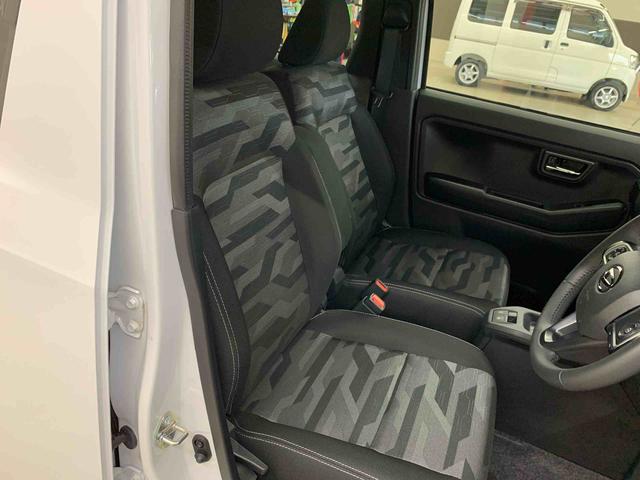 タフトG ダーククロムベンチャー 2WDLEDヘッドライト・オートライト・オートマチックハイビーム・スマートアシスト・プッシュスタートボタン・アイドリングストップ・シートヒーター・オートエアコン・電動格納式ドアミラー(群馬県)の中古車