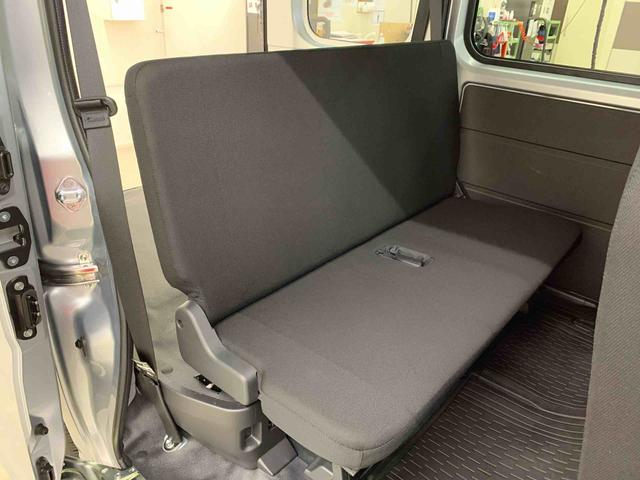 ハイゼットカーゴＤＸ　２ＷＤ両側スライドドア・オートライト・オートマチックハイビーム・ＡＭＦＭラジオ・キーレスエントリー・アイドリングストップ・マニュアルエアコン・スマートアシスト・水平格納式リヤシート（群馬県）の中古車