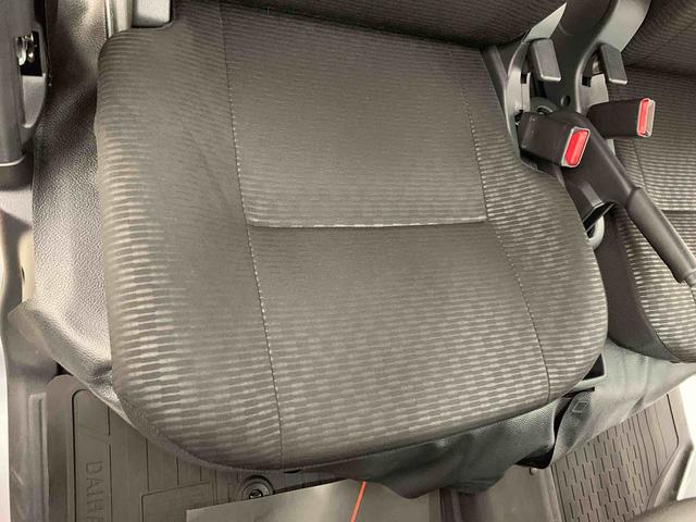 ハイゼットカーゴＤＸ　２ＷＤ両側スライドドア・オートライト・オートマチックハイビーム・ＡＭＦＭラジオ・キーレスエントリー・アイドリングストップ・マニュアルエアコン・スマートアシスト・水平格納式リヤシート（群馬県）の中古車