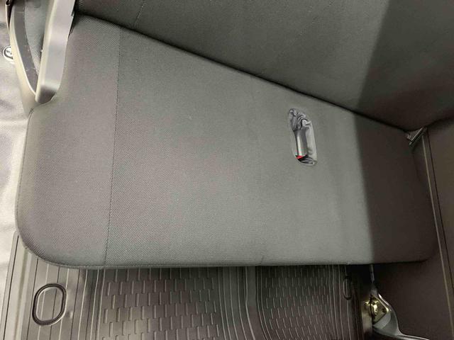 ハイゼットカーゴＤＸ　２ＷＤ両側スライドドア・オートライト・オートマチックハイビーム・ＡＭＦＭラジオ・キーレスエントリー・アイドリングストップ・マニュアルエアコン・スマートアシスト・水平格納式リヤシート（群馬県）の中古車