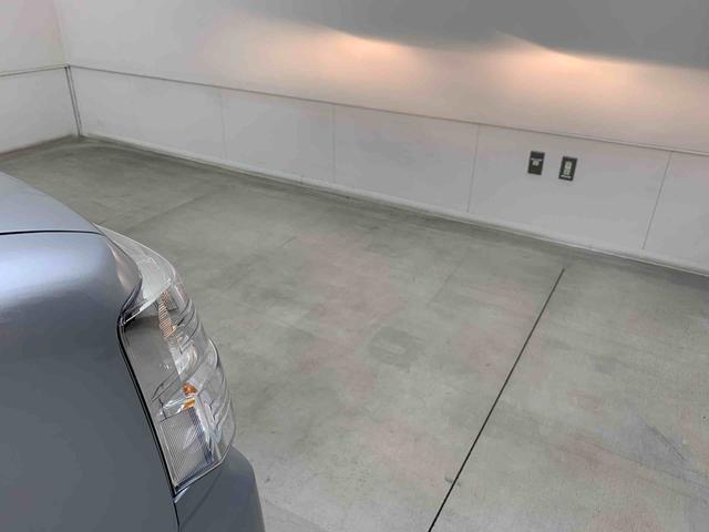 ハイゼットカーゴＤＸ　２ＷＤ両側スライドドア・オートライト・オートマチックハイビーム・ＡＭＦＭラジオ・キーレスエントリー・アイドリングストップ・マニュアルエアコン・スマートアシスト・水平格納式リヤシート（群馬県）の中古車