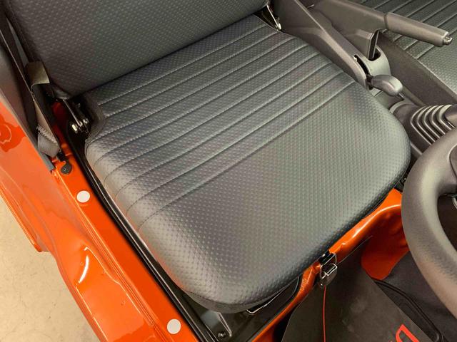 ハイゼットトラックスタンダード　農用スペシャル　４ＷＤ５速ＭＴ・ＡＭＦＭラジオ・オートライト・オートマチックハイビーム・キーレスエントリー・アイドリングストップ・マニュアルエアコン・スマートアシスト（群馬県）の中古車