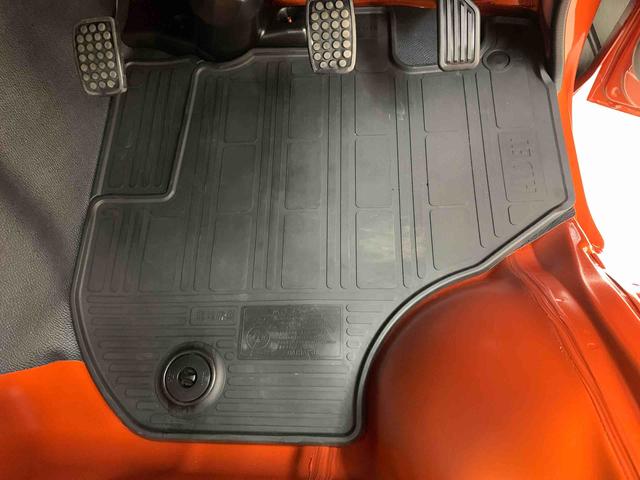 ハイゼットトラックスタンダード　農用スペシャル　４ＷＤ５速ＭＴ・ＡＭＦＭラジオ・オートライト・オートマチックハイビーム・キーレスエントリー・アイドリングストップ・マニュアルエアコン・スマートアシスト（群馬県）の中古車