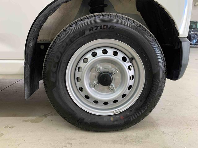 ハイゼットカーゴＤＸ　４ＷＤオートライト・オートマチックハイビーム・キーレスエントリー・アイドリングストップ・マニュアルエアコン・水平格納式リヤシート・スマートアシスト（群馬県）の中古車