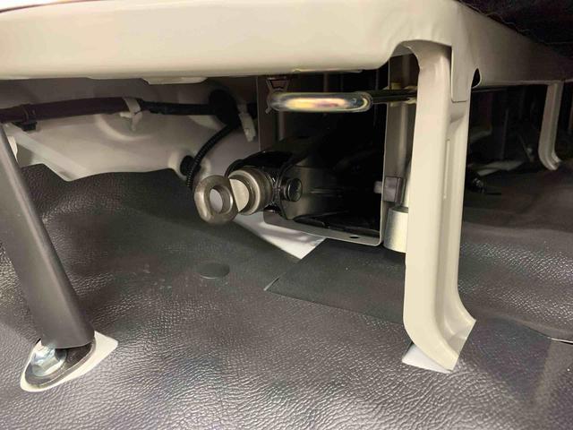 ハイゼットカーゴＤＸ　４ＷＤオートライト・オートマチックハイビーム・キーレスエントリー・アイドリングストップ・マニュアルエアコン・水平格納式リヤシート・スマートアシスト（群馬県）の中古車