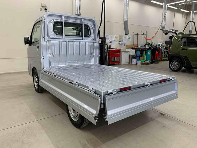 ハイゼットトラックスタンダード　４ＷＤオートライト・オートマチックハイビーム・ＡＭＦＭラジオ・キーレスエントリー・アイドリングストップ・マニュアルエアコン・スマートアシスト（群馬県）の中古車