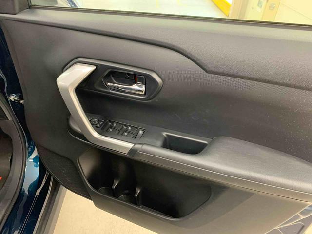 ロッキープレミアム　２ＷＤＬＥＤヘッドライト・ナビ・ＥＴＣ・オートライト・オートマチックハイビーム・オートエアコン・プッシュスタートボタン・アイドリングストップ・シートヒーター・電動格納式ドアミラー・スマートアシスト（群馬県）の中古車