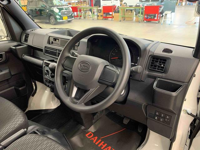 ハイゼットカーゴＤＸ　２ＷＤオートライト・オートマチックハイビーム・ＡＭＦＭラジオ・キーレスエントリー・アイドリングストップ・マニュアルエアコン・スマートアシスト（群馬県）の中古車