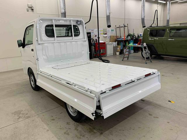 ハイゼットトラックスタンダード　農用スペシャル　４ＷＤ５速ＭＴ・ＡＭ　ＦＭラジオ・アイドリングストップ・オートライト・オートマチックハイビーム・キーレスエントリー・スマートアシスト（群馬県）の中古車