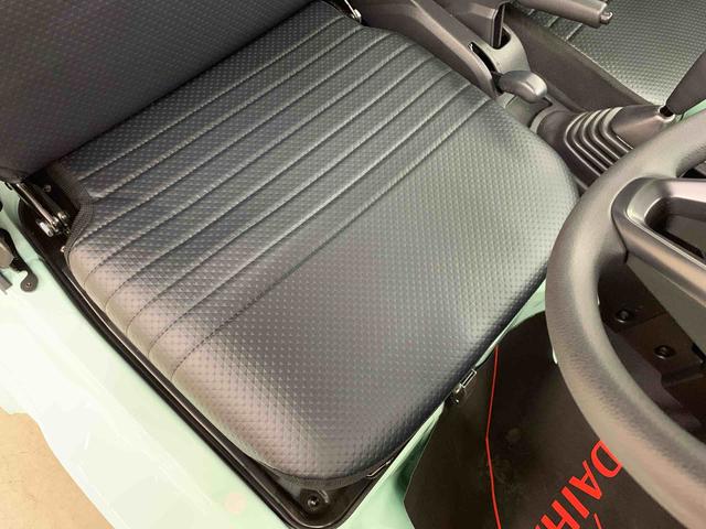ハイゼットトラックスタンダード　農用スペシャル　４ＷＤ５速ＭＴ・オートライト・オートマチックハイビーム・キーレスエントリー・アイドリングストップ・ＡＭＦＭラジオ・マニュアルエアコン・スマートアシスト（群馬県）の中古車