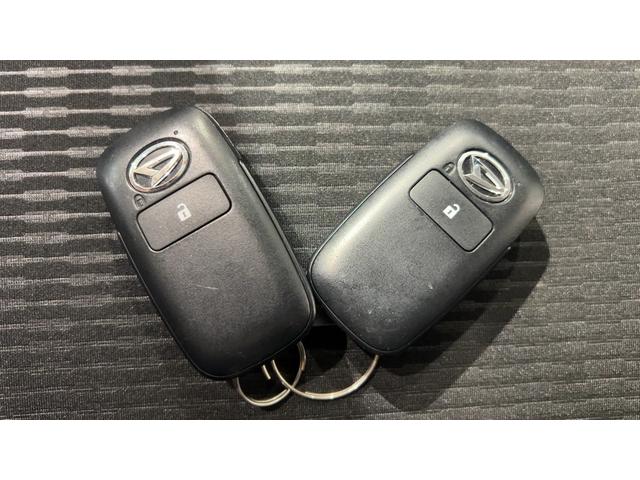 ハイゼットカーゴクルーズダイハツ認定中古車lキーフリーlコーナーセンサーlセパレートリアシートlスマートアシストlABSlエアバッグl電動格納ドアミラーlエアコンlパワーウィンドウlリアスモークガラスl保証/整備付(茨城県)の中古車