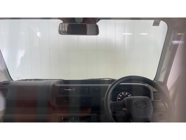 ハイゼットトラック多目的ダンプダイハツ認定中古車ｌ５ＭＴｌ４ＷＤｌＰＴＯダンプｌＨｉ−Ｌｏｗ切り替えｌＡＢＳｌ荷台ライトｌエアバッグｌスーパーデフロックｌエアコンｌコーナーセンサーｌスマートアシストｌ保証／整備付（茨城県）の中古車