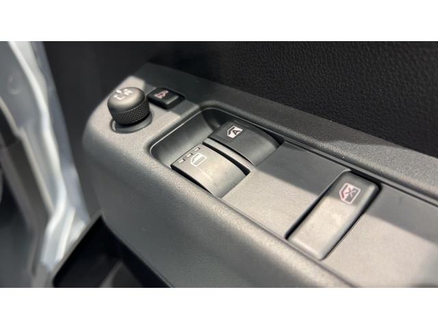 アトレーＲＳダイハツ認定中古車ｌ４ＷＤｌ両側電動スライドドアｌキーフリーｌオートエアコンｌコーナーセンサーｌスマートアシストｌＡＢＳｌエアバッグｌパワーウィンドウｌリアスモークガラスｌ保証／整備付（茨城県）の中古車