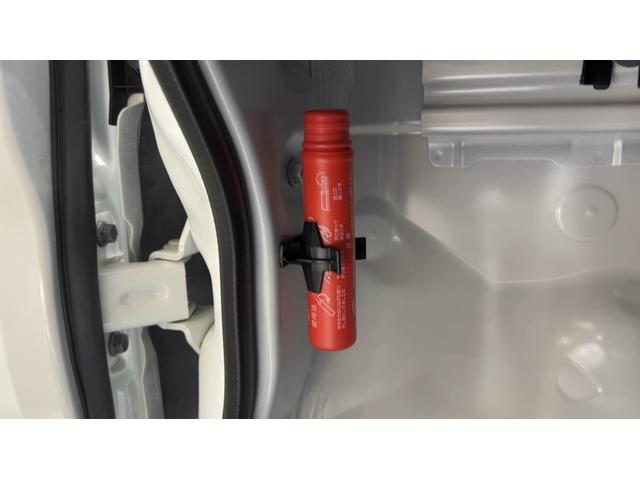 ハイゼットトラックスタンダードダイハツ認定中古車ｌ雹害車ｌ５ＭＴｌ４ＷＤｌＡＢＳｌエアバッグｌエアコンｌコーナーセンサーｌキーフリーシステムｌ電動格納式ミラーｌスマートアシストｌＡＭラジオｌＥＴＣｌ横滑り防止機能ｌ保証／整備付（茨城県）の中古車