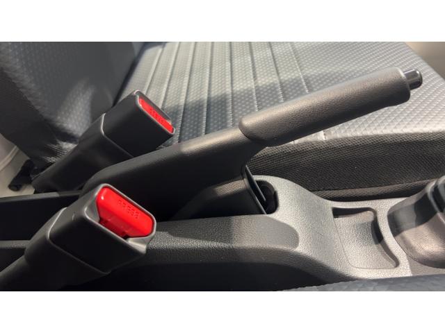 ハイゼットトラックスタンダードダイハツ認定中古車ｌ雹害車ｌ５ＭＴｌ４ＷＤｌＡＢＳｌエアバッグｌエアコンｌコーナーセンサーｌキーフリーシステムｌ電動格納式ミラーｌスマートアシストｌＡＭラジオｌＥＴＣｌ横滑り防止機能ｌ保証／整備付（茨城県）の中古車
