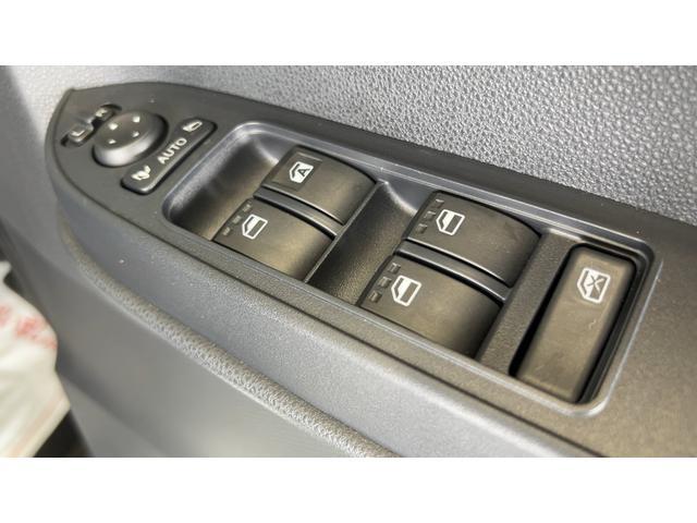 タントＬアイドリングストップ　ＬＥＤヘッドランプ　オートエアコン　スマートキー　衝突被害軽減システム（茨城県）の中古車