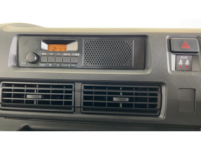 ハイゼットカーゴデラックスアイドリングストップ　キーレスエントリー　ＣＶＴ　エアコン　パワステ　運転席＆助手席パワーウインドウ　ＡＭ／ＦＭラジオ　衝突被害軽減システム（茨城県）の中古車
