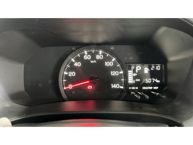 ハイゼットカーゴデラックスアイドリングストップ　キーレスエントリー　ＣＶＴ　エアコン　パワステ　運転席＆助手席パワーウインドウ　ＡＭ／ＦＭラジオ　衝突被害軽減システム（茨城県）の中古車
