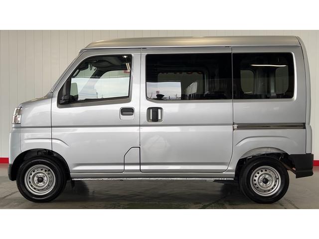 ハイゼットカーゴデラックスアイドリングストップ　キーレスエントリー　ＣＶＴ　エアコン　パワステ　運転席＆助手席パワーウインドウ　ＡＭ／ＦＭラジオ　衝突被害軽減システム（茨城県）の中古車