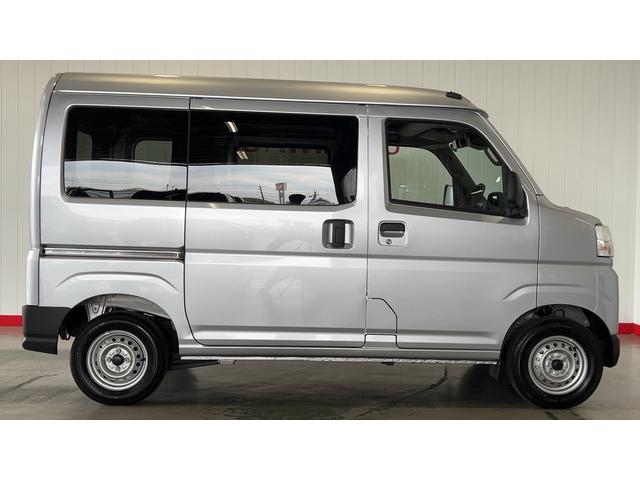 ハイゼットカーゴデラックスアイドリングストップ　キーレスエントリー　ＣＶＴ　エアコン　パワステ　運転席＆助手席パワーウインドウ　ＡＭ／ＦＭラジオ　衝突被害軽減システム（茨城県）の中古車