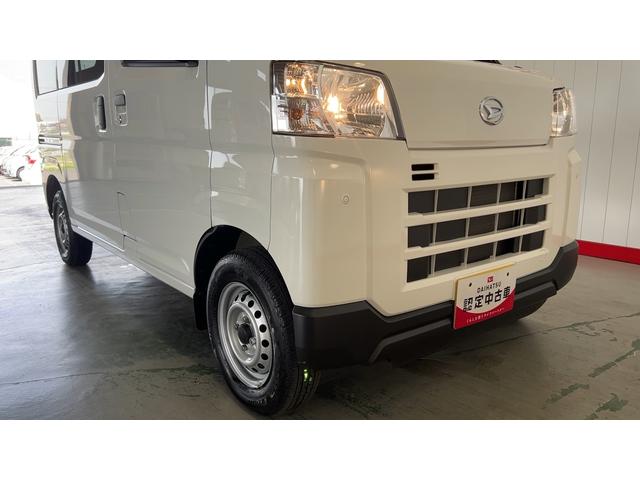 ハイゼットカーゴデラックスアイドリングストップ　キーレスエントリー　ＣＶＴ　エアコン　パワステ　運転席＆助手席パワーウインドウ　ＡＭ／ＦＭラジオ　衝突被害軽減システム（茨城県）の中古車