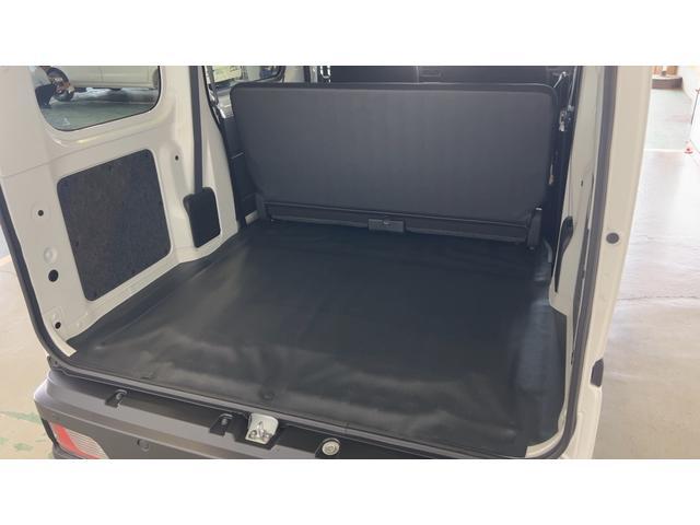 ハイゼットカーゴデラックスアイドリングストップ　キーレスエントリー　ＣＶＴ　エアコン　パワステ　運転席＆助手席パワーウインドウ　ＡＭ／ＦＭラジオ　衝突被害軽減システム（茨城県）の中古車