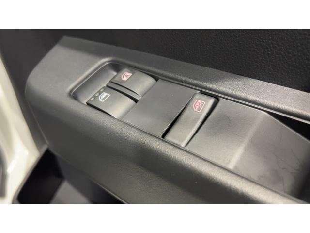 ハイゼットカーゴデラックスアイドリングストップ　キーレスエントリー　ＣＶＴ　エアコン　パワステ　運転席＆助手席パワーウインドウ　ＡＭ／ＦＭラジオ　衝突被害軽減システム（茨城県）の中古車