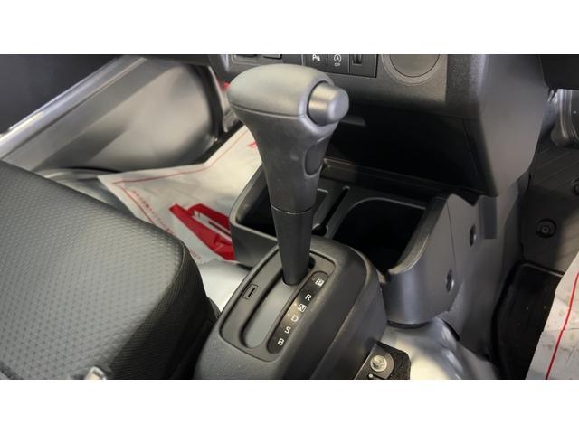 ハイゼットトラックスタンダード　４ＷＤＣＶＴ　アイドリングストップ　エアコン　パワステ　ＡＭ／ＦＭラジオ　衝突被害軽減システム（茨城県）の中古車