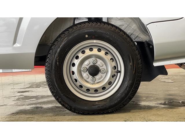 ハイゼットトラックスタンダード　４ＷＤＣＶＴ　アイドリングストップ　エアコン　パワステ　ＡＭ／ＦＭラジオ　衝突被害軽減システム（茨城県）の中古車