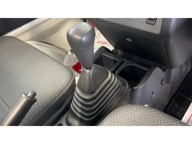 ハイゼットトラックスタンダード　４ＷＤ５速マニュアル　エアコン　パワステ　ＡＭ／ＦＭラジオ（茨城県）の中古車