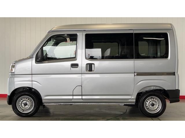 ハイゼットカーゴデラックスキーレスエントリー　アイドリングストップ　ＣＶＴ　エアコン　パワステ　運転席＆助手席パワーウインドウ　ＡＭ／ＦＭラジオ　衝突被害軽減システム（茨城県）の中古車