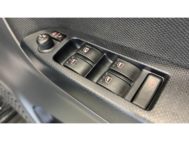 ムーヴカスタムＸリミテッド　ＳＡIII　４ＷＤ純正ナビ　バックカメラ　スマートキー　アイドリングストップ　ＬＥＤヘッドランプ　オートエアコン　１４インチアルミホイール　衝突被害軽減システム（茨城県）の中古車