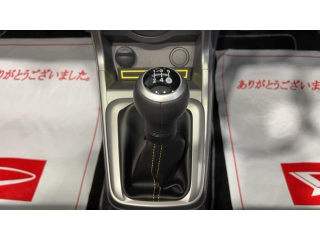 コペンセロ　Ｓ５速マニュアル　ターボ　純正ナビ　ドラレコ　バックカメラ　ＥＴＣ　ＬＥＤヘッドランプ　オートエアコン　スマートキー　シートヒーター　１６インチアルミホイール　ＭＯＭＯステアリング　電動オープンルーフ（茨城県）の中古車