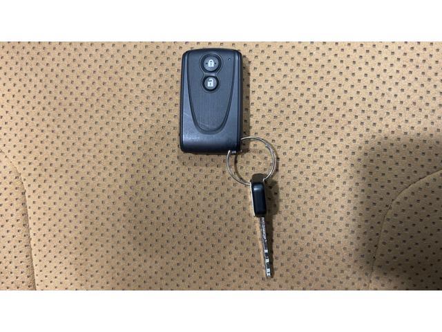 コペンセロ　Ｓ５速マニュアル　ターボ　純正ナビ　ドラレコ　バックカメラ　ＥＴＣ　ＬＥＤヘッドランプ　オートエアコン　スマートキー　シートヒーター　１６インチアルミホイール　ＭＯＭＯステアリング　電動オープンルーフ（茨城県）の中古車