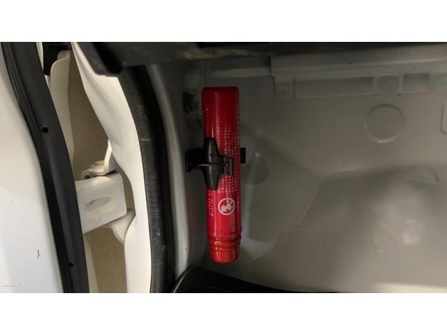 ハイゼットトラックスタンダード　４ＷＤ４速オートマ　エアコン　パワステ　ＡＭ／ＦＭラジオ（茨城県）の中古車