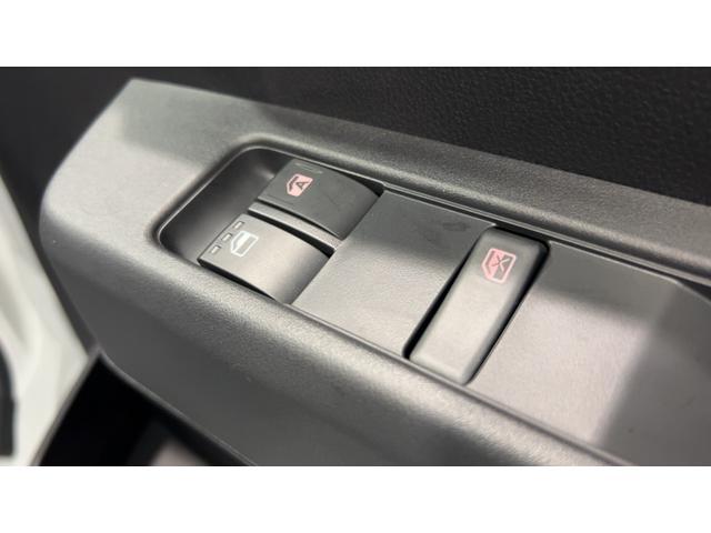 ハイゼットカーゴデラックスアイドリングストップ　キーレスエントリー　ＣＶＴ　エアコン　パワステ　運転席＆助手席パワーウインドウ　ＡＭ／ＦＭラジオ　衝突被害軽減システム（茨城県）の中古車