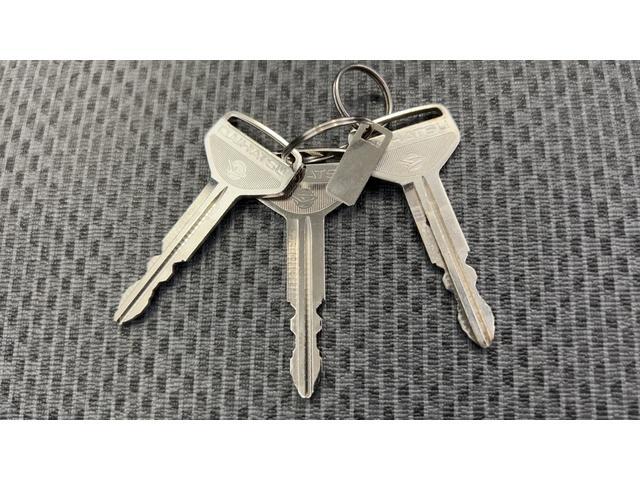 ハイゼットトラックスタンダード　４ＷＤ４速オートマ　エアコン　パワステ　ＡＭ／ＦＭラジオ（茨城県）の中古車
