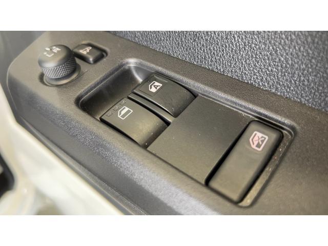 ハイゼットトラックジャンボスタンダード　４ＷＤＣＶＴ　アイドリングストップ　スマートキー　エアコン　パワステ　パワーウインドウ　電動格納式ドアミラー　衝突被害軽減システム（茨城県）の中古車