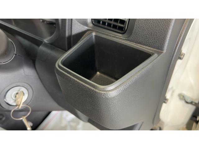 ハイゼットトラックスタンダード　４ＷＤＣＶＴ　アイドリングストップ　エアコン　パワステ　ＡＭ／ＦＭラジオ　衝突被害軽減システム（茨城県）の中古車
