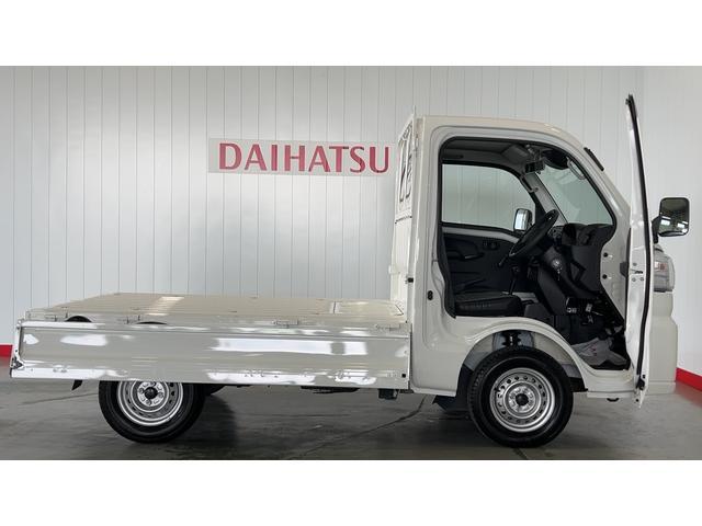 ハイゼットトラックスタンダード　４ＷＤＣＶＴ　アイドリングストップ　エアコン　パワステ　ＡＭ／ＦＭラジオ　衝突被害軽減システム（茨城県）の中古車