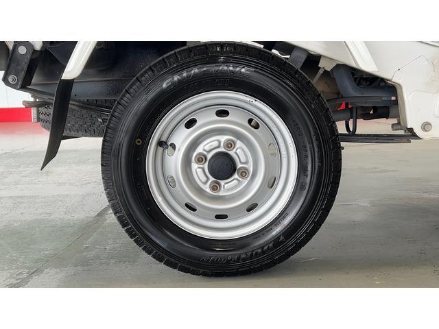 ハイゼットトラックスタンダード　４ＷＤ５速マニュアル　エアコン　パワステ　ＡＭ／ＦＭラジオ（茨城県）の中古車