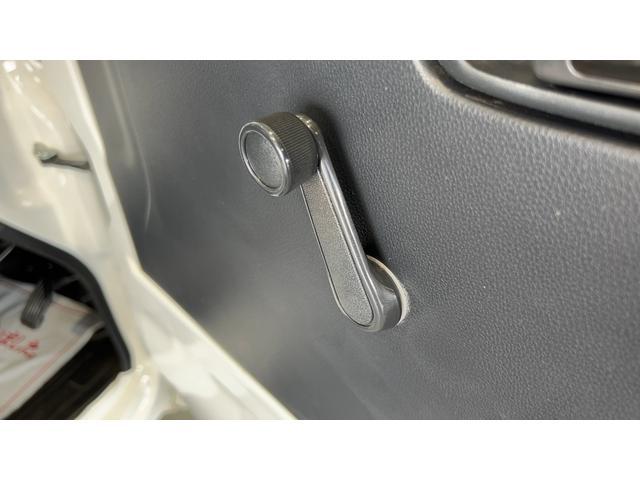 ハイゼットトラックスタンダード　４ＷＤ５速マニュアル　エアコン　パワステ　ＡＭ／ＦＭラジオ（茨城県）の中古車