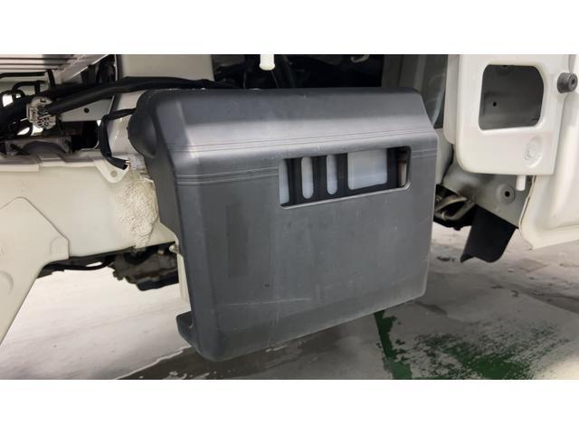 ハイゼットトラックスタンダード　４ＷＤ４速オートマ　エアコン　パワステ　ＡＭ／ＦＭラジオ（茨城県）の中古車